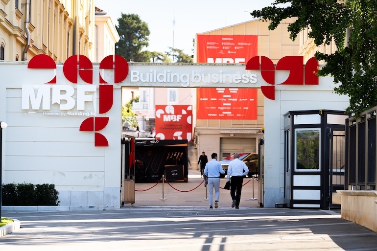 Nin - grad-nin.net - GIA  - gospodarska info agencija - Završio je najveći poslovni forum u regiji: MBF u četiri dana okupio lidere svih industrija i postavio smjernice za budućnost poslovanja